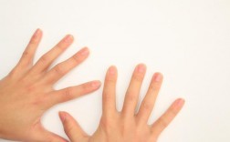 手指上的月牙白代表什么意思(指甲上的月牙是健康还是不健康)
