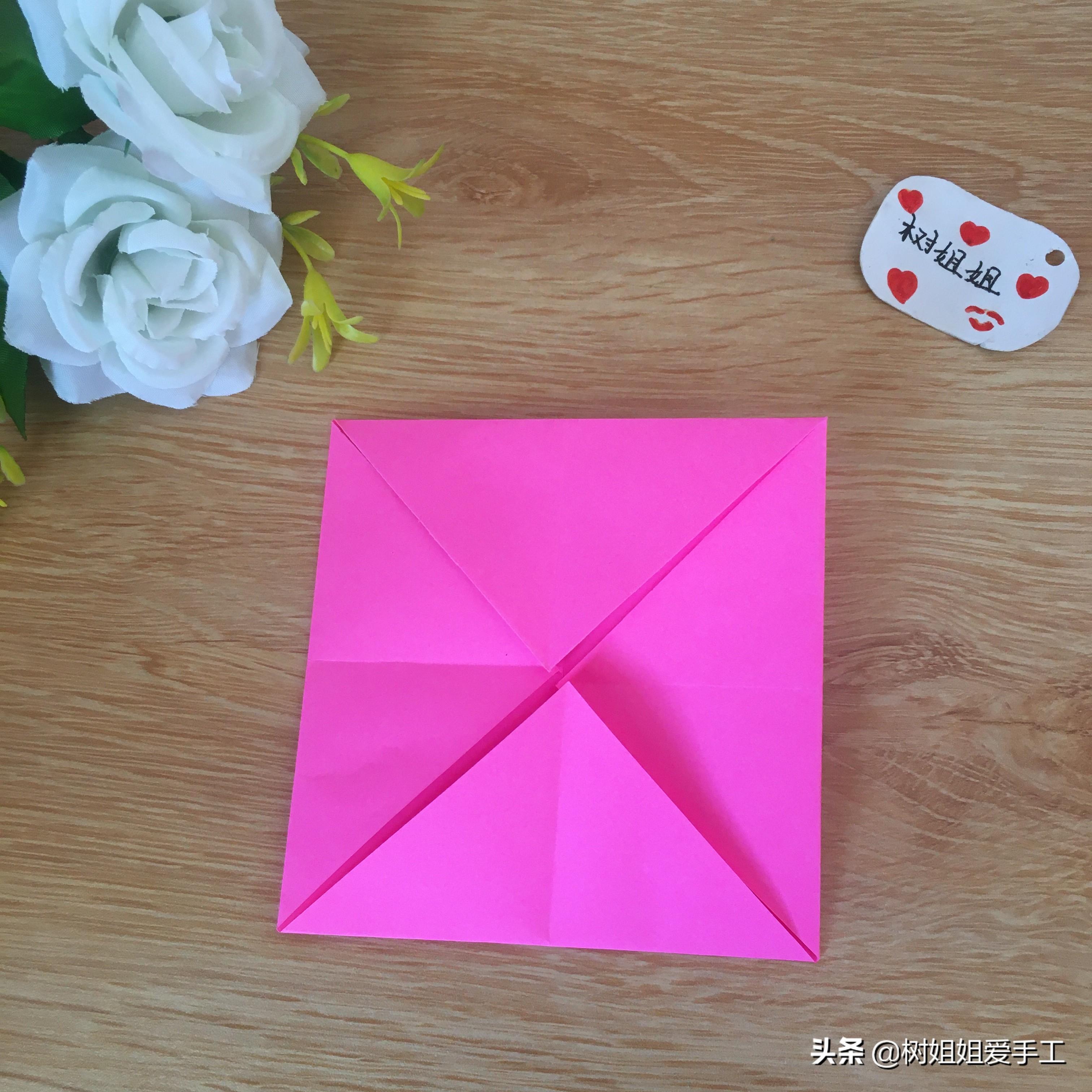 莲花怎么折_(纸折莲花的做法)