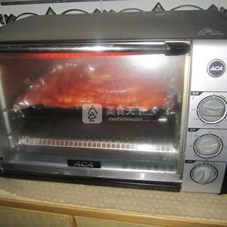 烤熟香肠烤箱温度和时间(电烤箱烤肠怎么烤)
