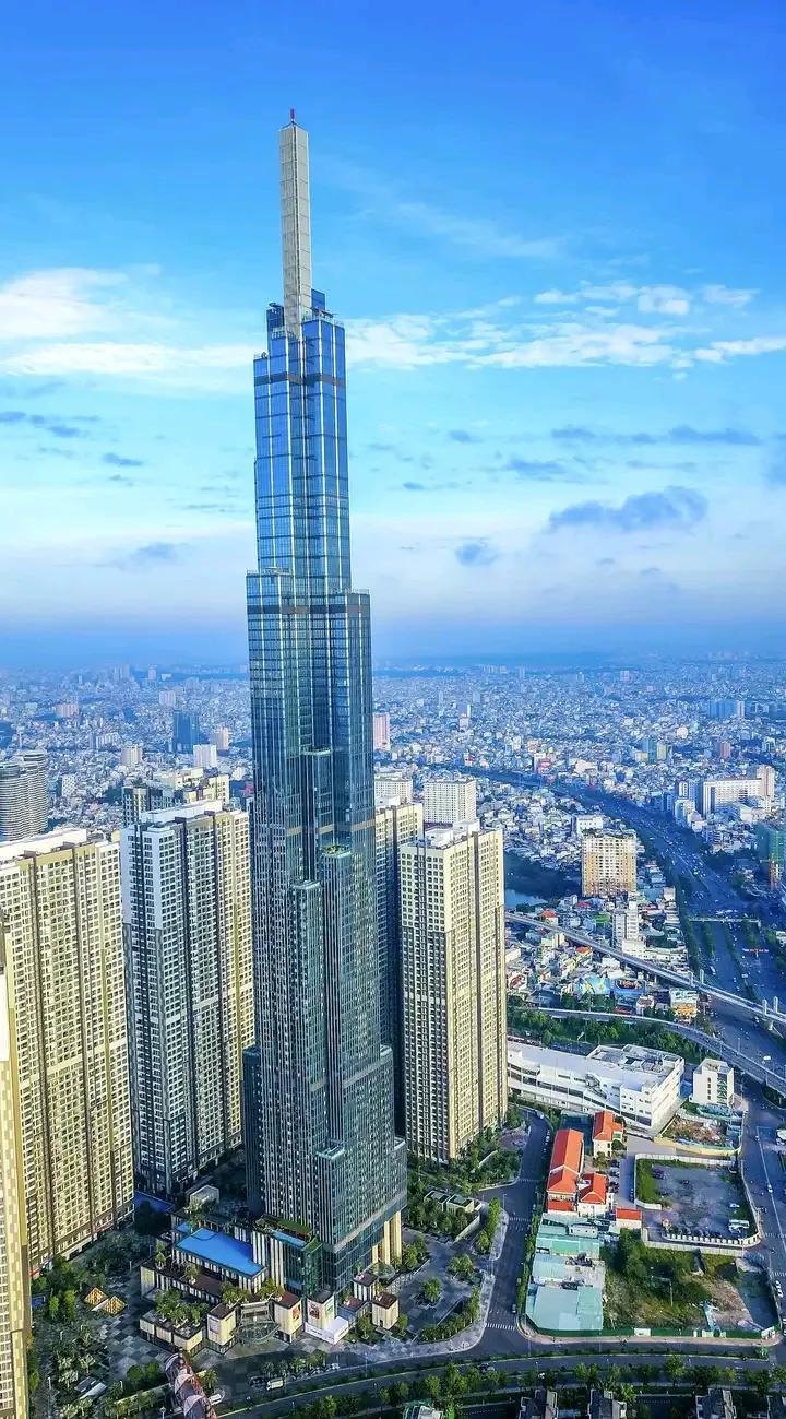 上海三个最高楼都叫什么(中国高楼前100名)
