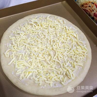 平底锅水果披萨怎么做家庭做法(面包切碎做披萨的做法)